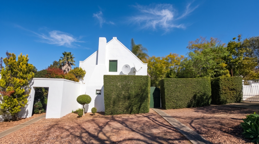 8 Bedroom Property for Sale in Swellendam Western Cape
